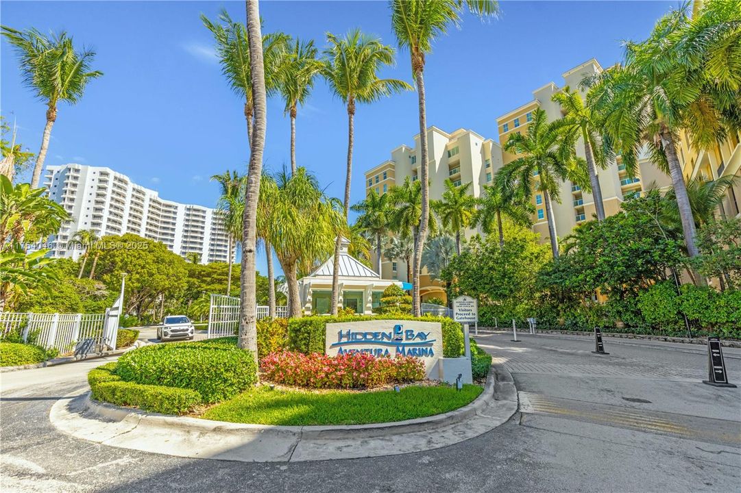 Recently Sold: $849,000 (3 beds, 3 baths, 1849 Square Feet)