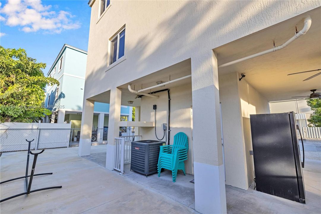 For Rent: $4,000 (3 beds, 2 baths, 1632 Square Feet)