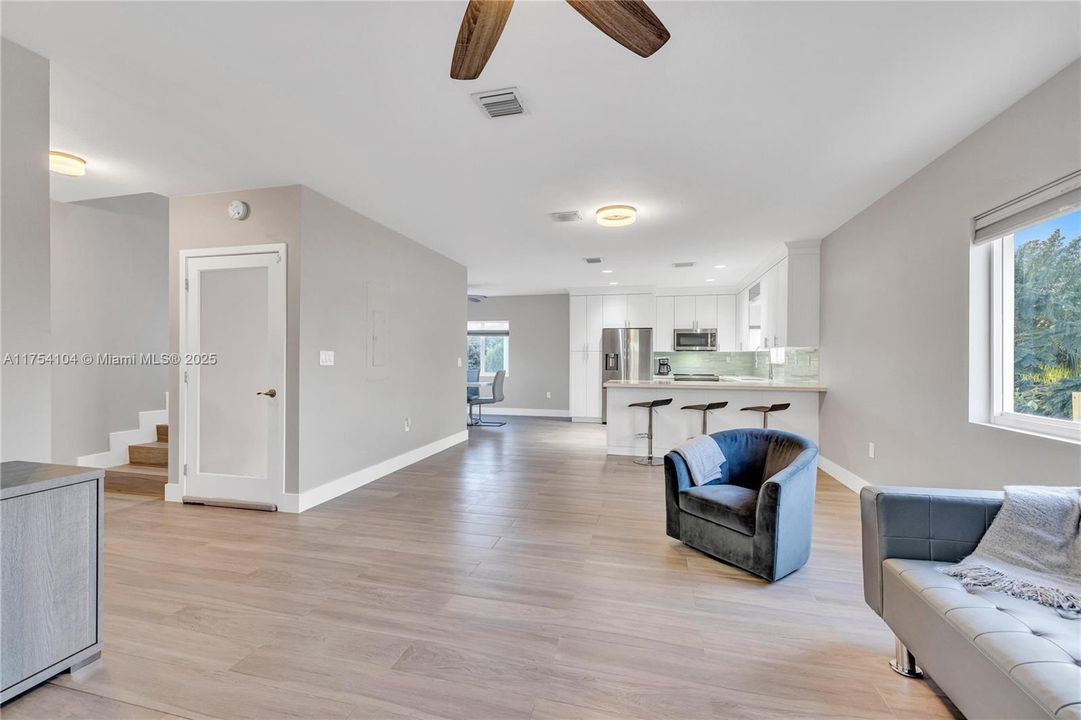 For Rent: $4,000 (3 beds, 2 baths, 1632 Square Feet)