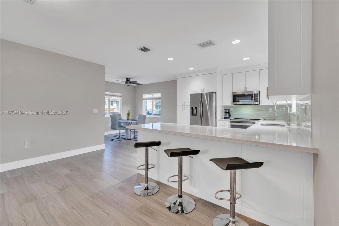 For Rent: $4,000 (3 beds, 2 baths, 1632 Square Feet)