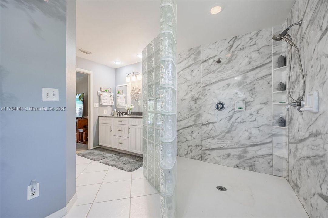 Recently Sold: $739,900 (3 beds, 2 baths, 0 Square Feet)