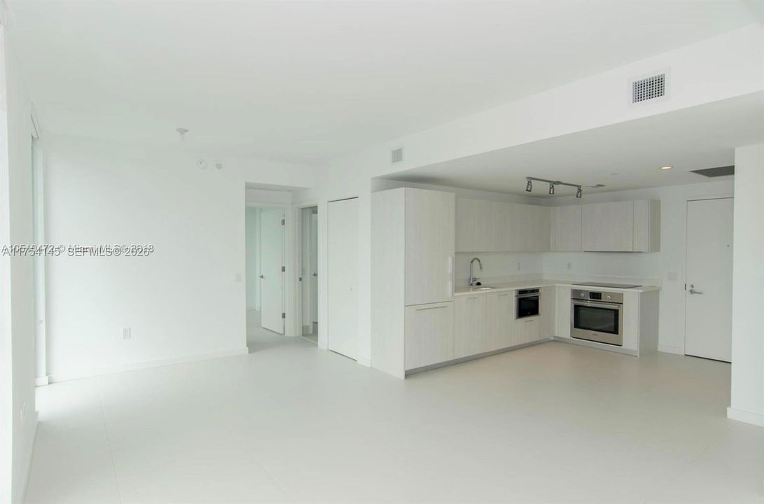 En Venta: $565,000 (2 camas, 2 baños, 944 Pies cuadrados)