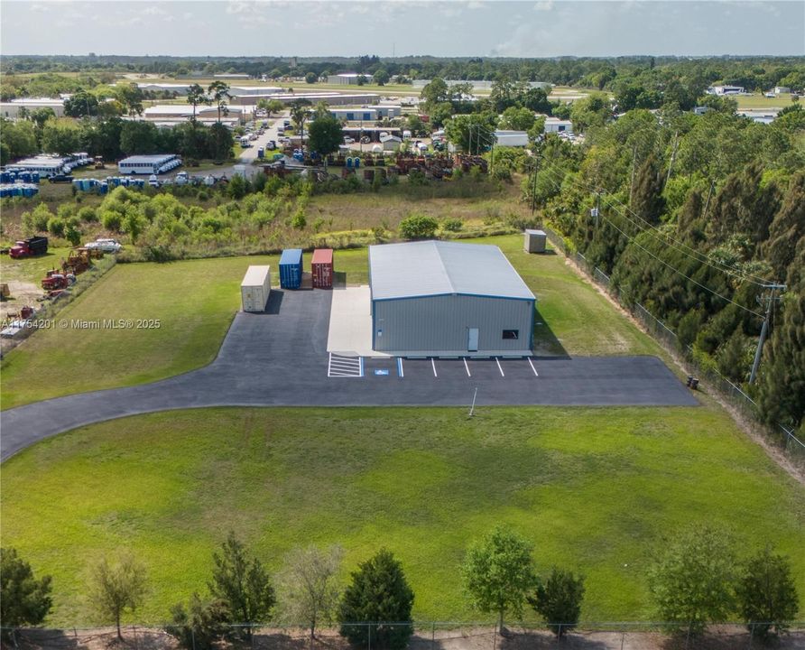 395 E Lincoln AveLaBelle, FL 33935