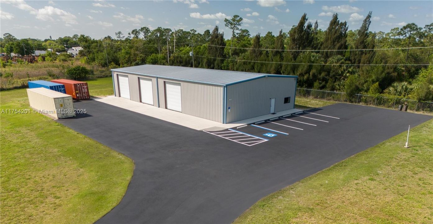 395 E Lincoln AveLaBelle, FL 33935