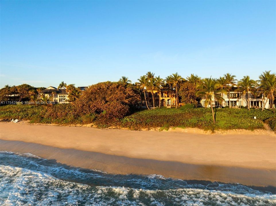 На продажу: $30,000,000 (6 спален, 6 ванн, 9552 Квадратных фут)