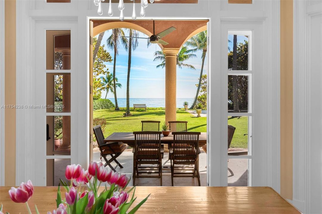 На продажу: $30,000,000 (6 спален, 6 ванн, 9552 Квадратных фут)