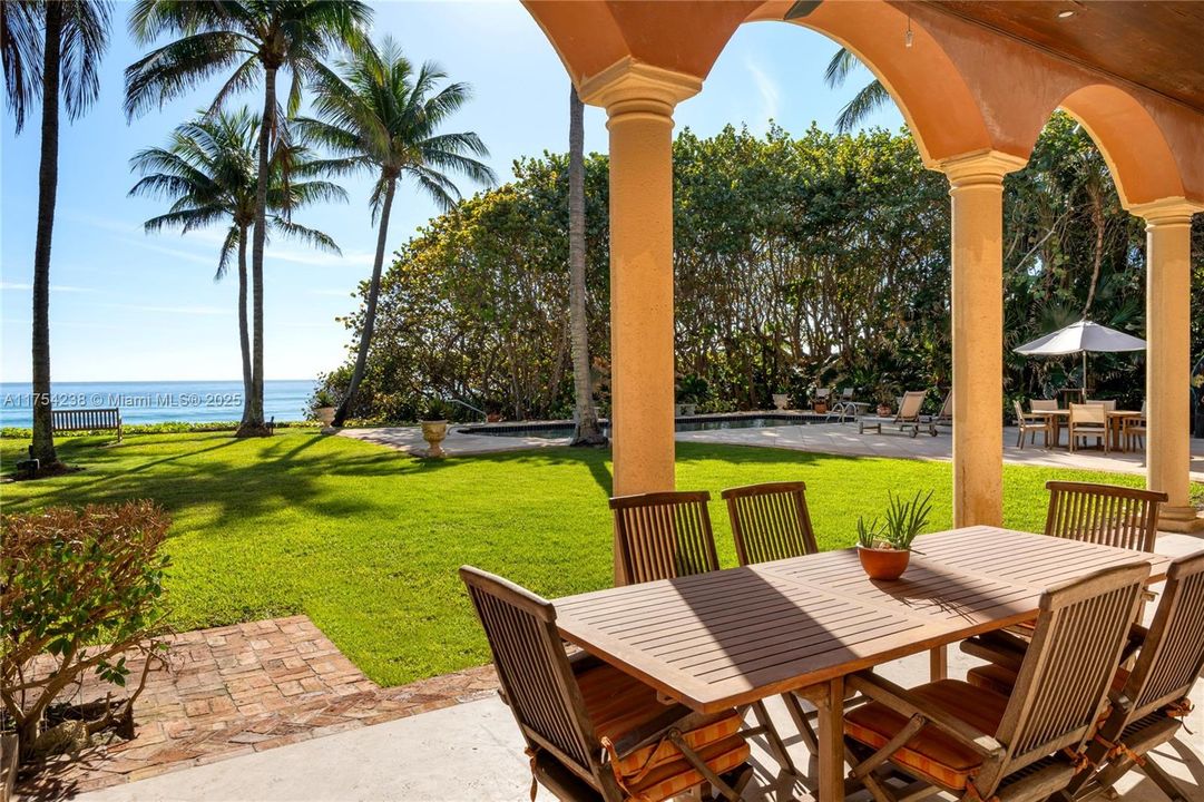 На продажу: $30,000,000 (6 спален, 6 ванн, 9552 Квадратных фут)