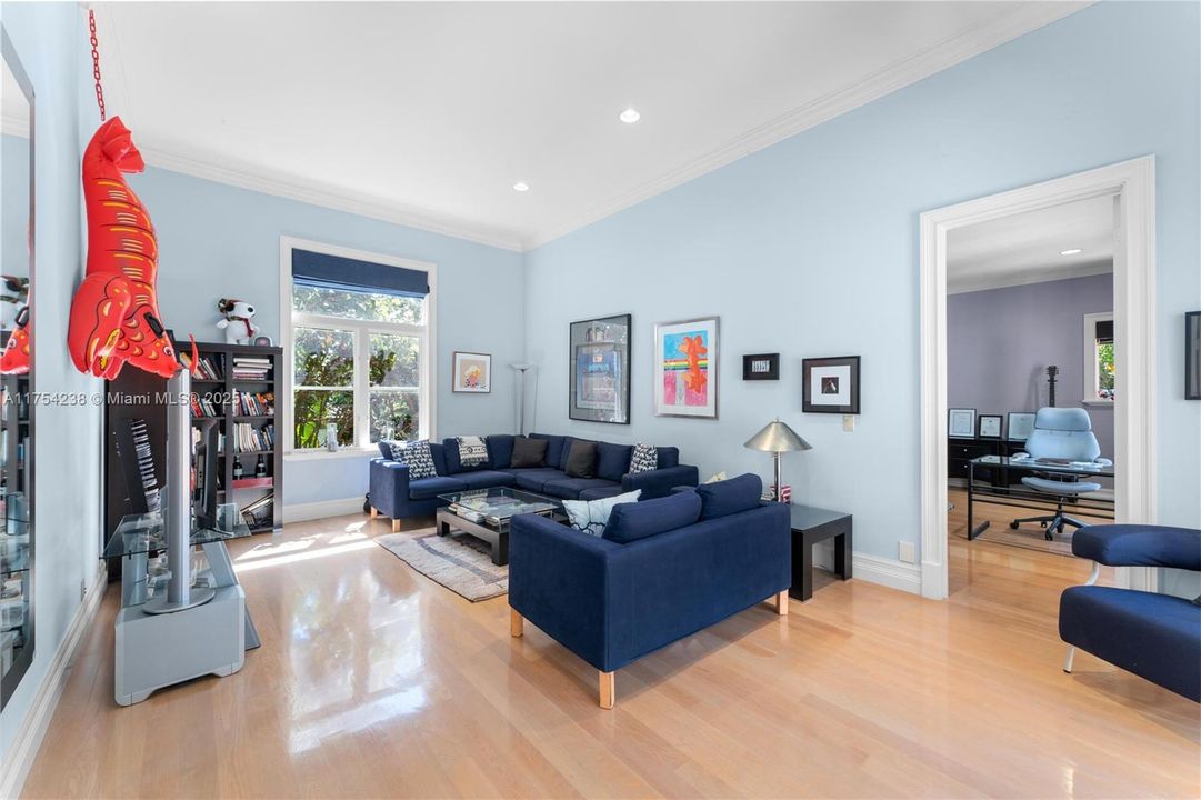 На продажу: $30,000,000 (6 спален, 6 ванн, 9552 Квадратных фут)