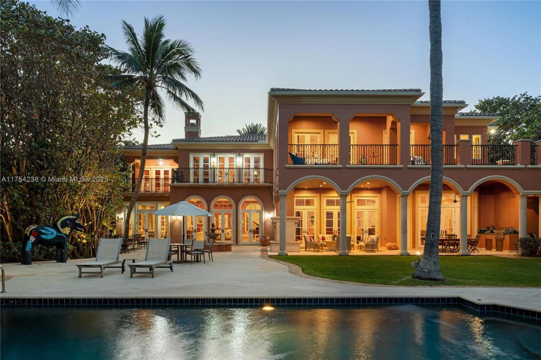 На продажу: $30,000,000 (6 спален, 6 ванн, 9552 Квадратных фут)