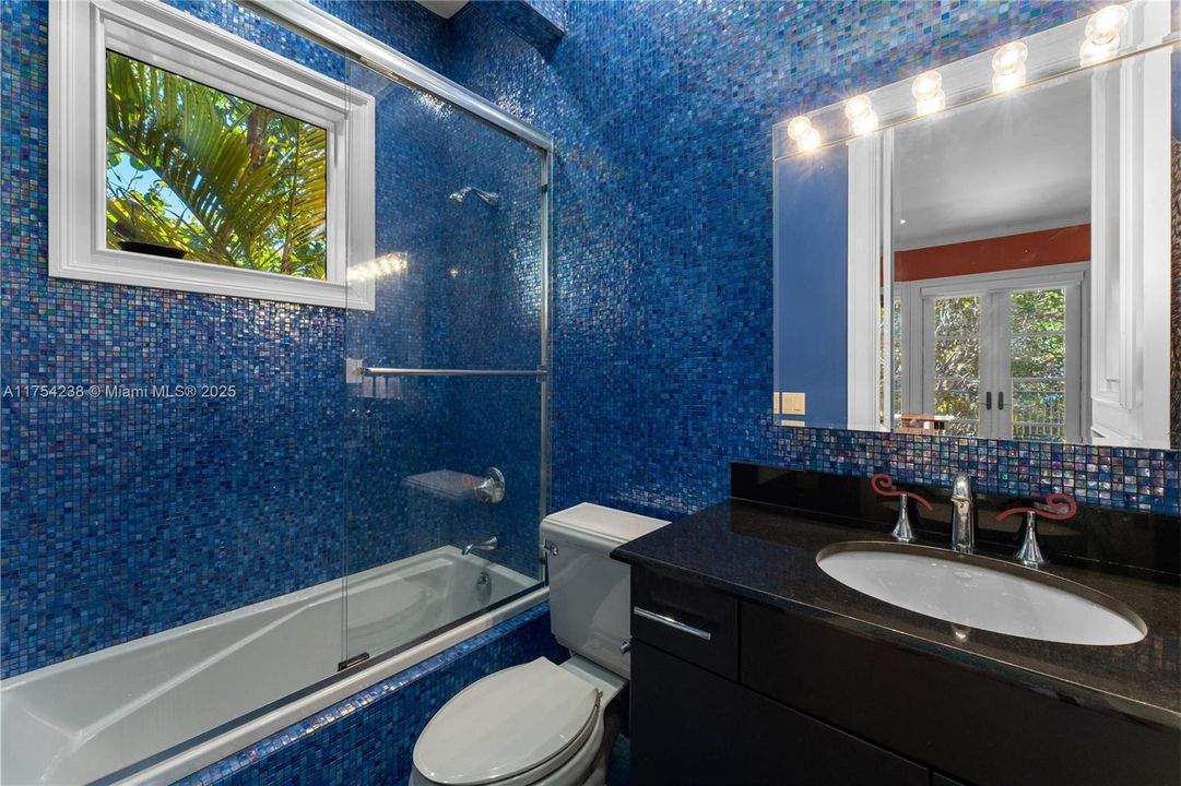 На продажу: $30,000,000 (6 спален, 6 ванн, 9552 Квадратных фут)