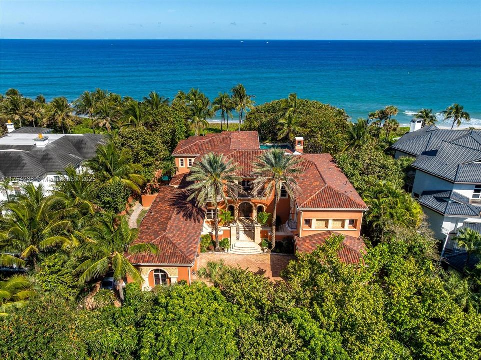 На продажу: $30,000,000 (6 спален, 6 ванн, 9552 Квадратных фут)