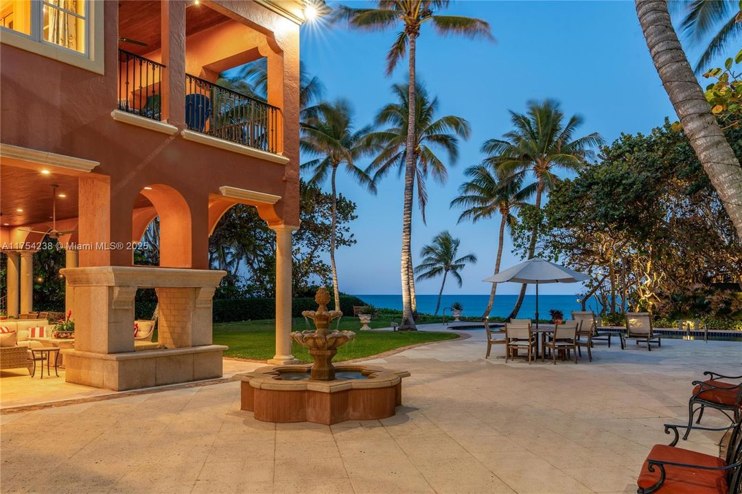 На продажу: $30,000,000 (6 спален, 6 ванн, 9552 Квадратных фут)