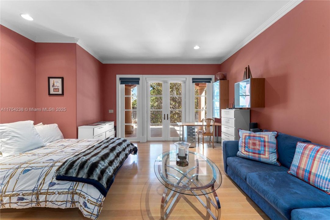 На продажу: $30,000,000 (6 спален, 6 ванн, 9552 Квадратных фут)