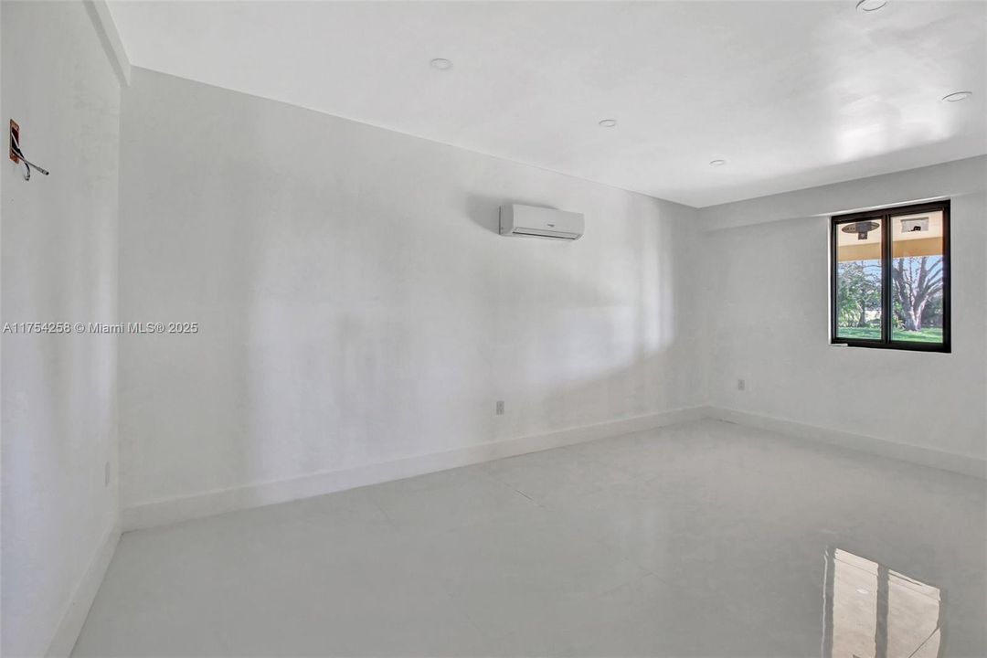 На продажу: $2,300,000 (5 спален, 5 ванн, 2613 Квадратных фут)