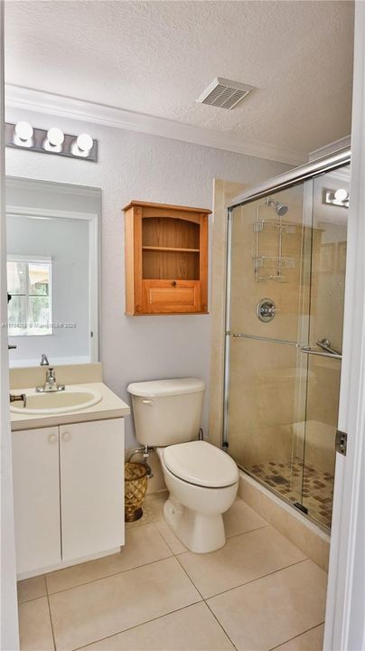 Vendido Recientemente: $499,000 (4 camas, 3 baños, 1475 Pies cuadrados)