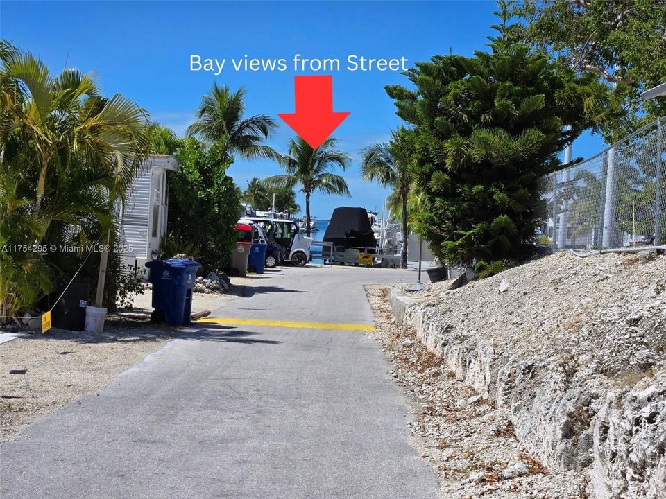 待售: $299,000 (0.04 acres)