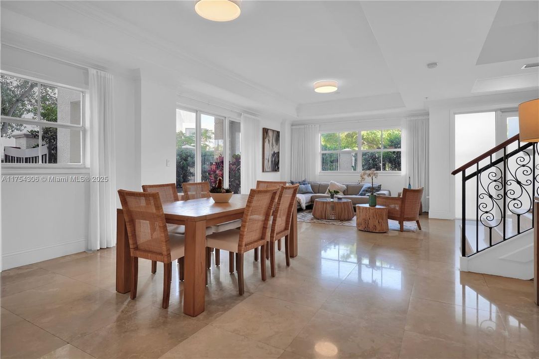 Recently Rented: $8,700 (3 beds, 3 baths, 2860 Square Feet)