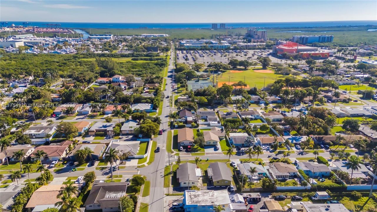 For Sale: $620,000 (0 beds, 0 baths, 1674 Square Feet)