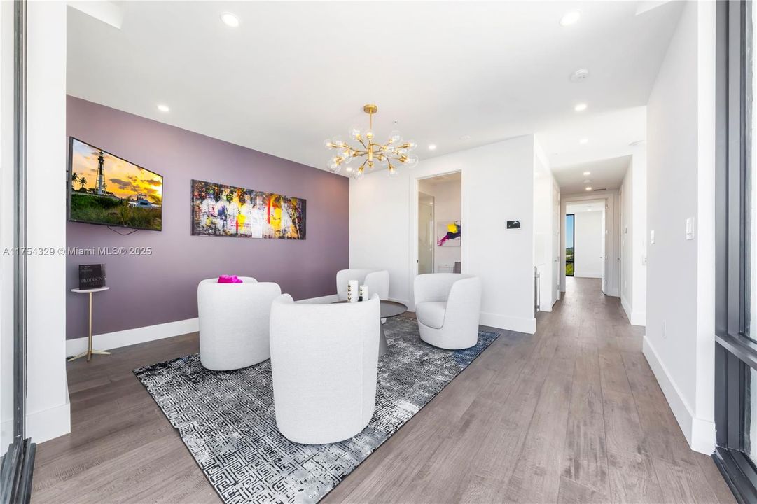 Vendido Recientemente: $3,695,000 (5 camas, 5 baños, 3987 Pies cuadrados)