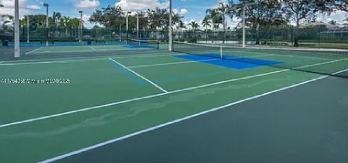 For Sale: $710,000 (5 beds, 3 baths, 2608 Square Feet)