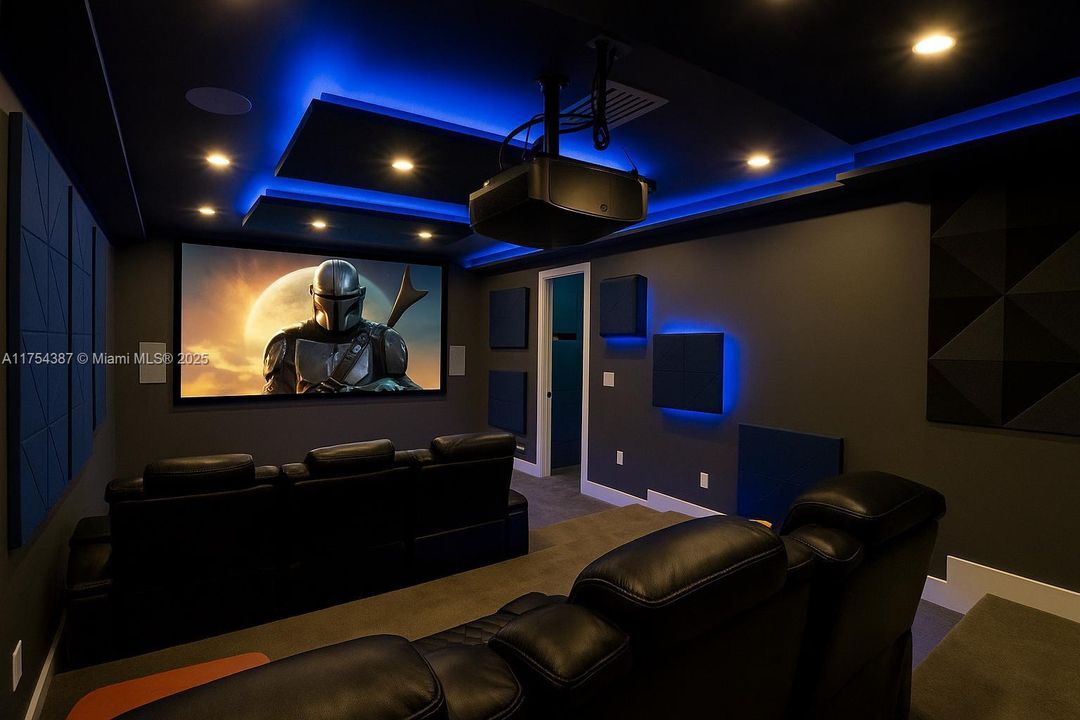 Vendido Recientemente: $4,900,000 (6 camas, 5 baños, 6578 Pies cuadrados)