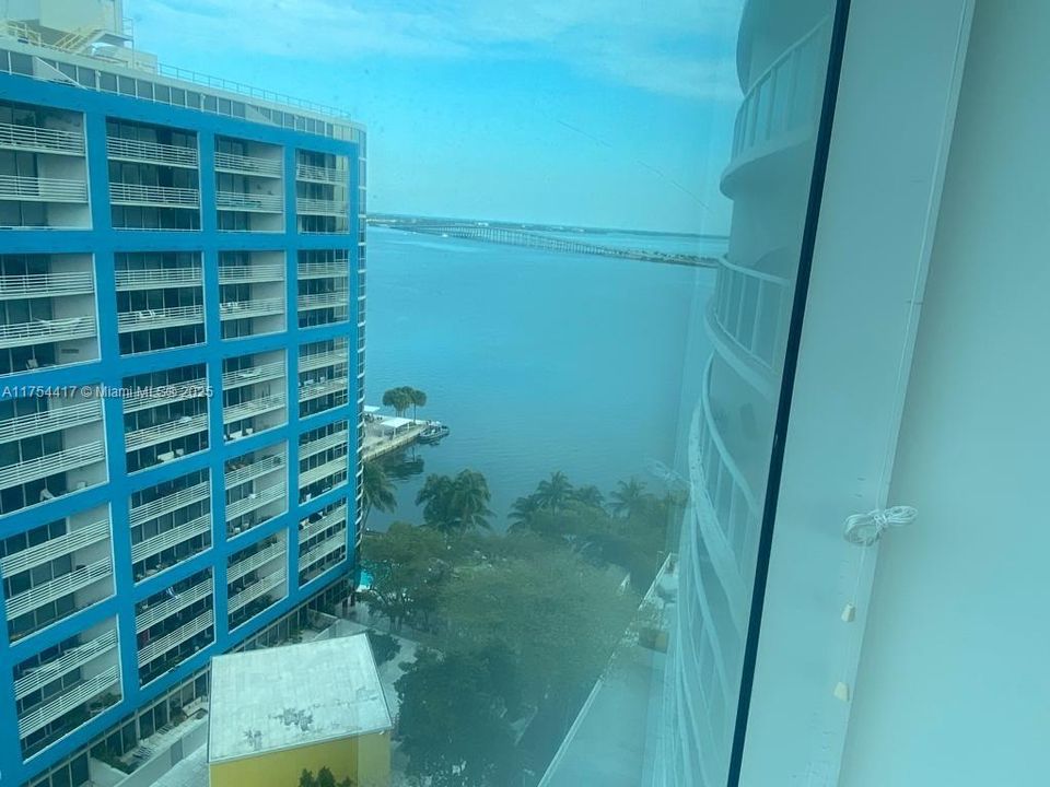 For Sale: $850,000 (2 beds, 2 baths, 1367 Square Feet)