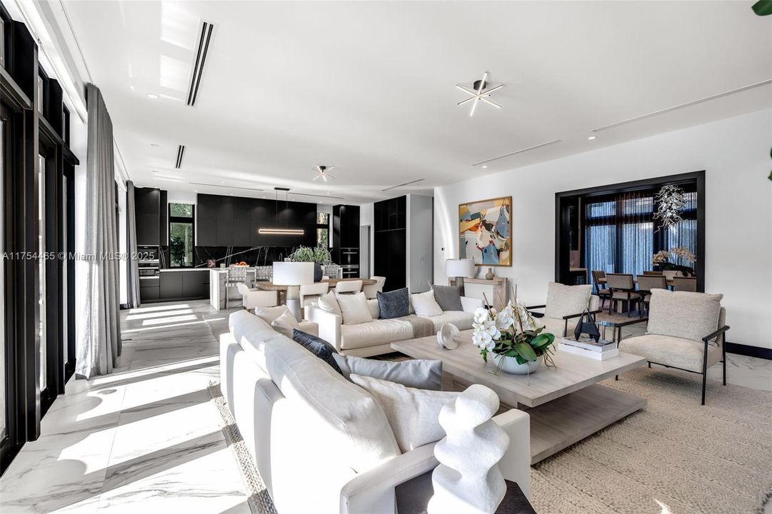 Недавно продано: $13,799,000 (7 спален, 8 ванн, 7459 Квадратных фут)