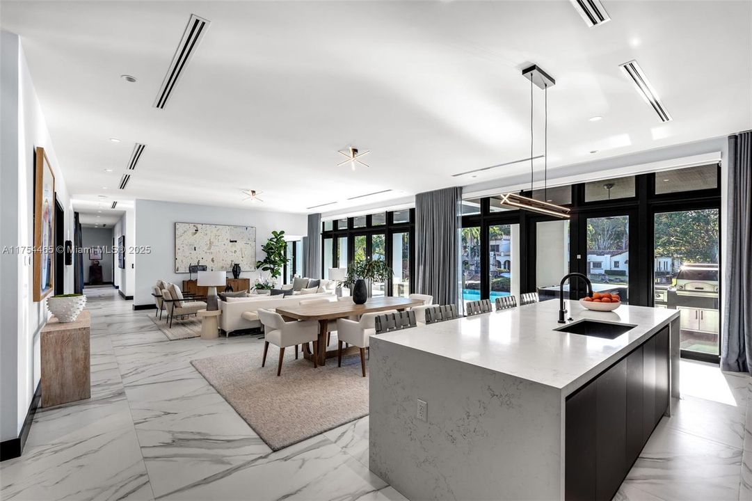 Недавно продано: $13,799,000 (7 спален, 8 ванн, 7459 Квадратных фут)