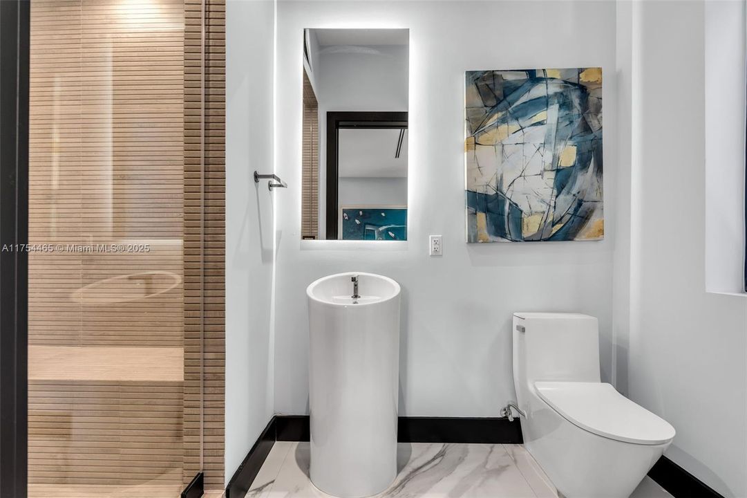 Недавно продано: $13,799,000 (7 спален, 8 ванн, 7459 Квадратных фут)