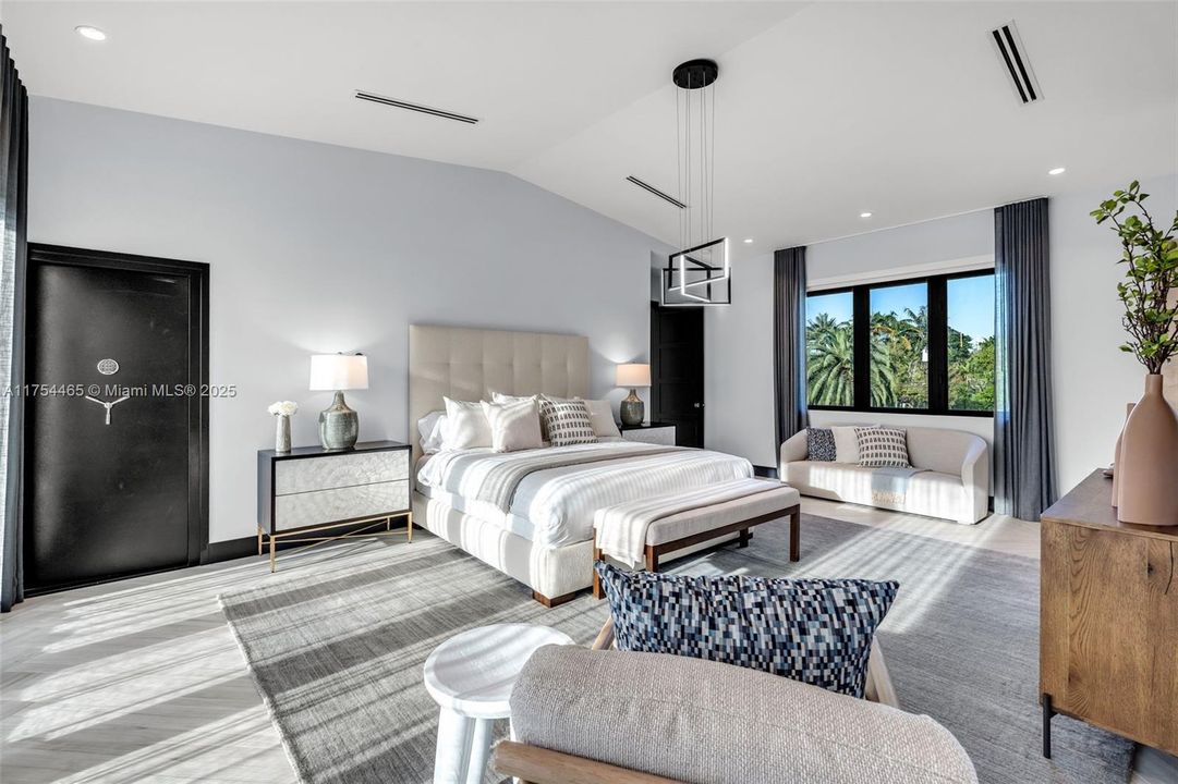 Недавно продано: $13,799,000 (7 спален, 8 ванн, 7459 Квадратных фут)