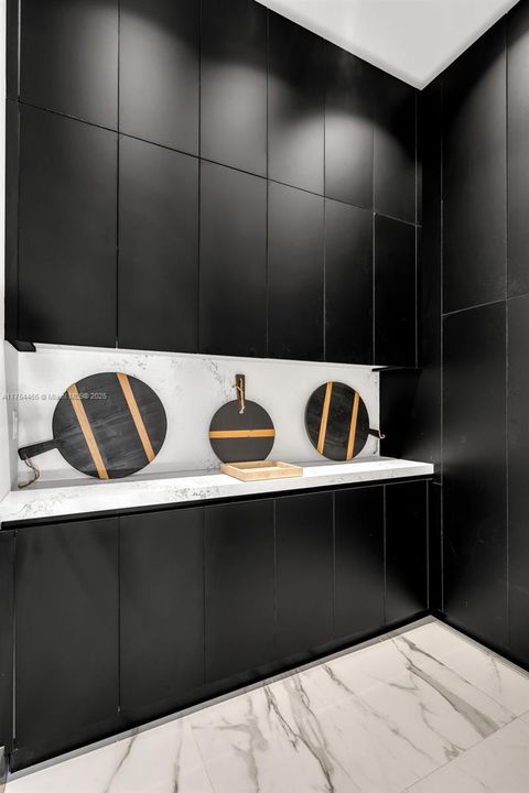 Недавно продано: $13,799,000 (7 спален, 8 ванн, 7459 Квадратных фут)