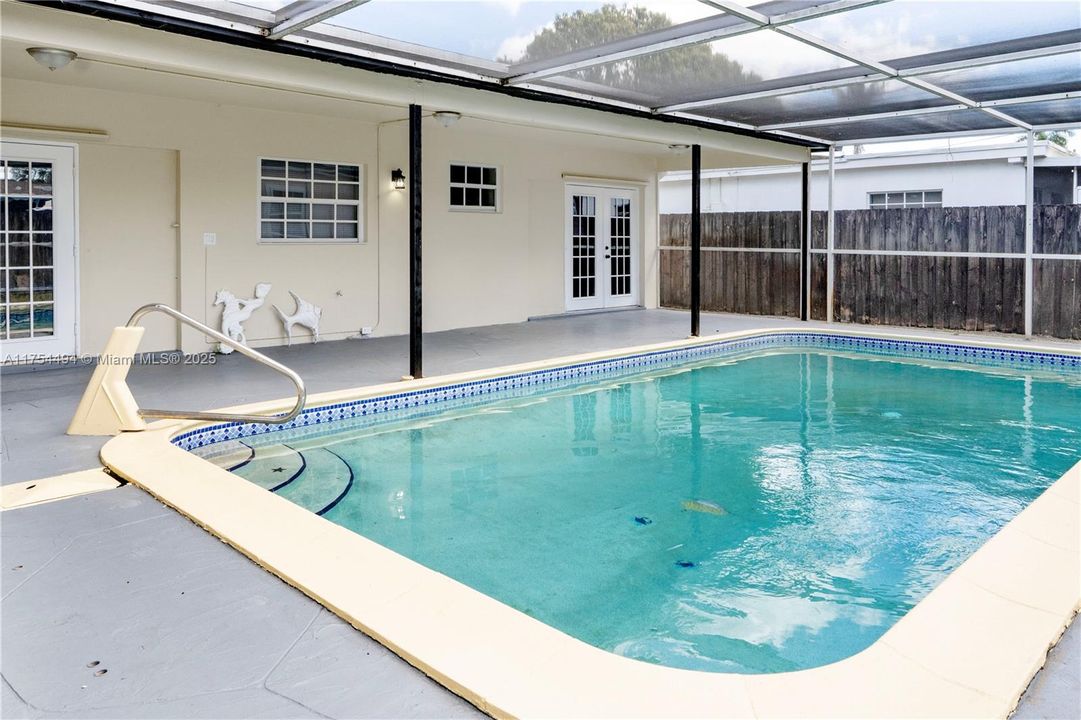 Recently Sold: $514,900 (3 beds, 2 baths, 1340 Square Feet)