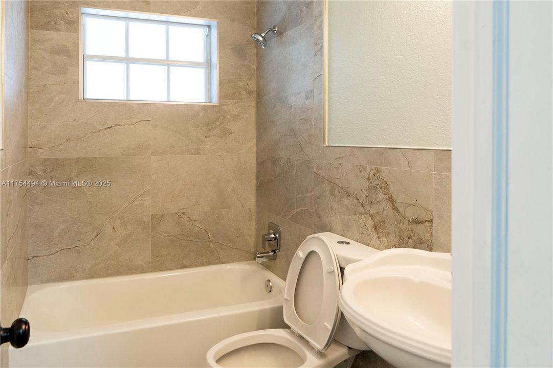 Recently Sold: $514,900 (3 beds, 2 baths, 1340 Square Feet)