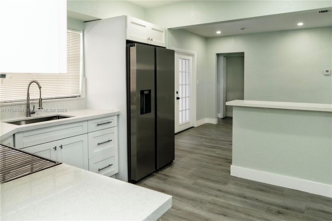 Recently Sold: $514,900 (3 beds, 2 baths, 1340 Square Feet)