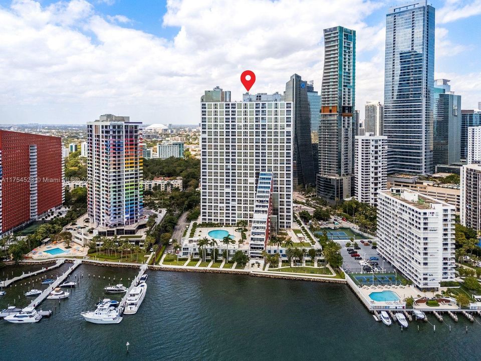 Recently Sold: $970,000 (2 beds, 2 baths, 1697 Square Feet)