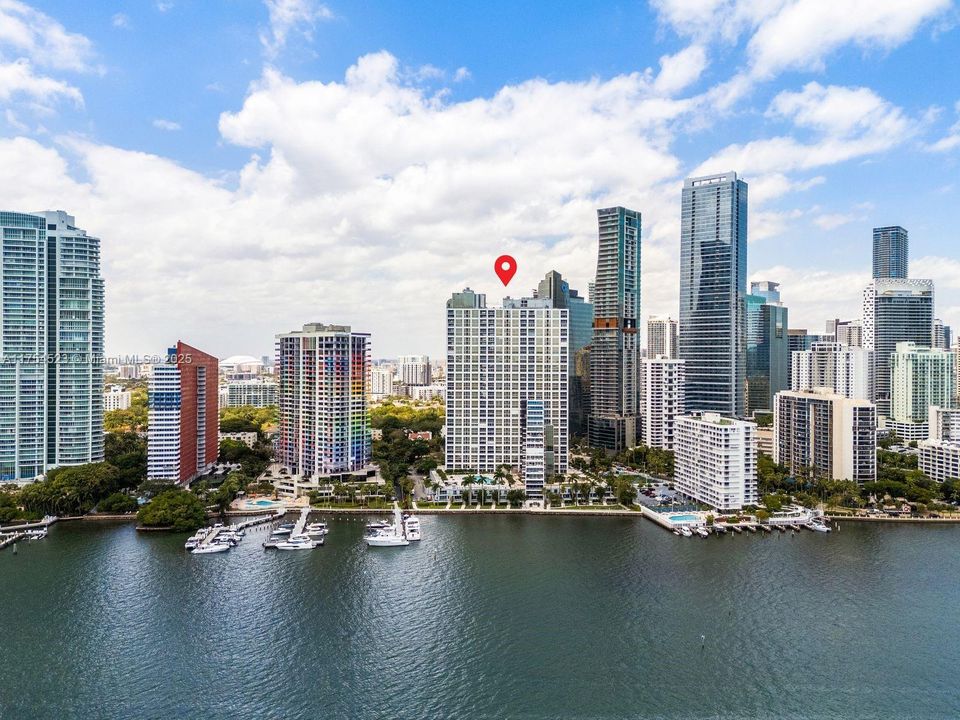 Recently Sold: $970,000 (2 beds, 2 baths, 1697 Square Feet)