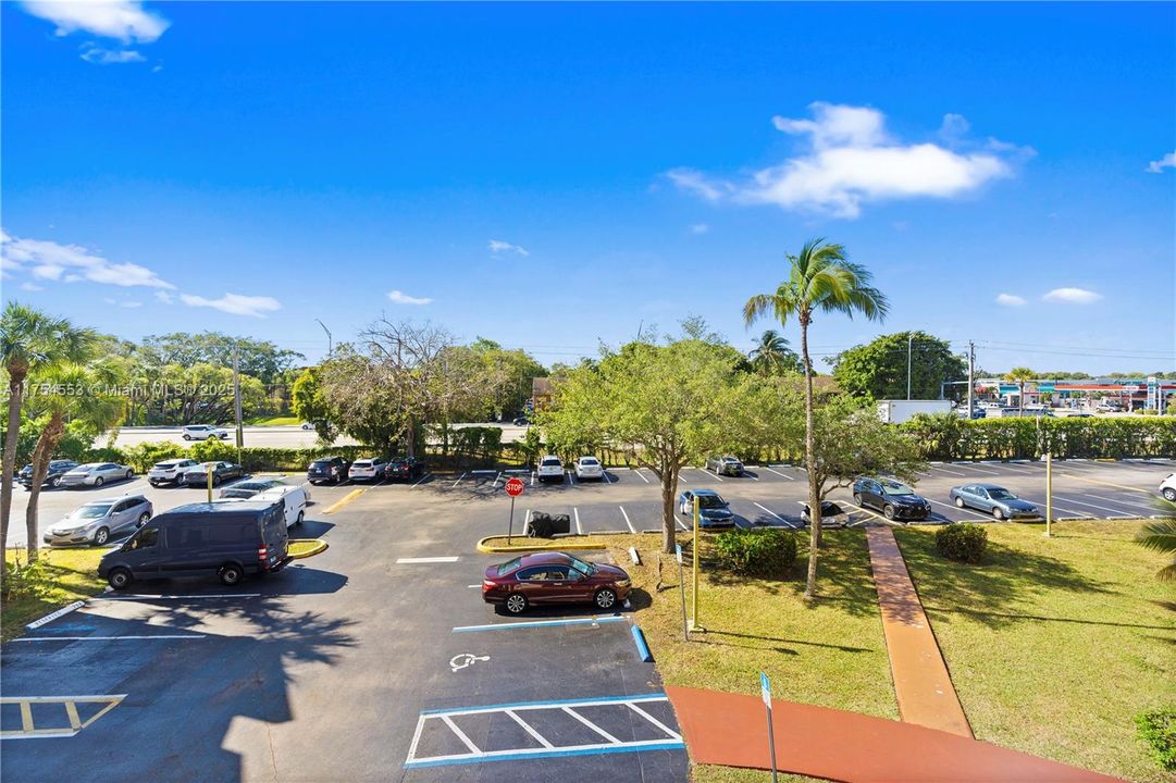 Recently Rented: $22,800 (1 beds, 1 baths, 614 Square Feet)