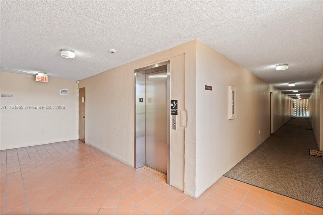 Recently Rented: $22,800 (1 beds, 1 baths, 614 Square Feet)