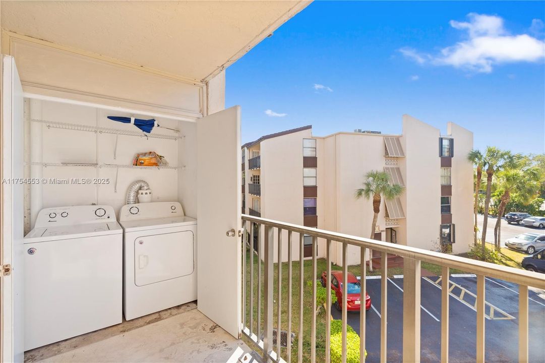 Recently Rented: $22,800 (1 beds, 1 baths, 614 Square Feet)