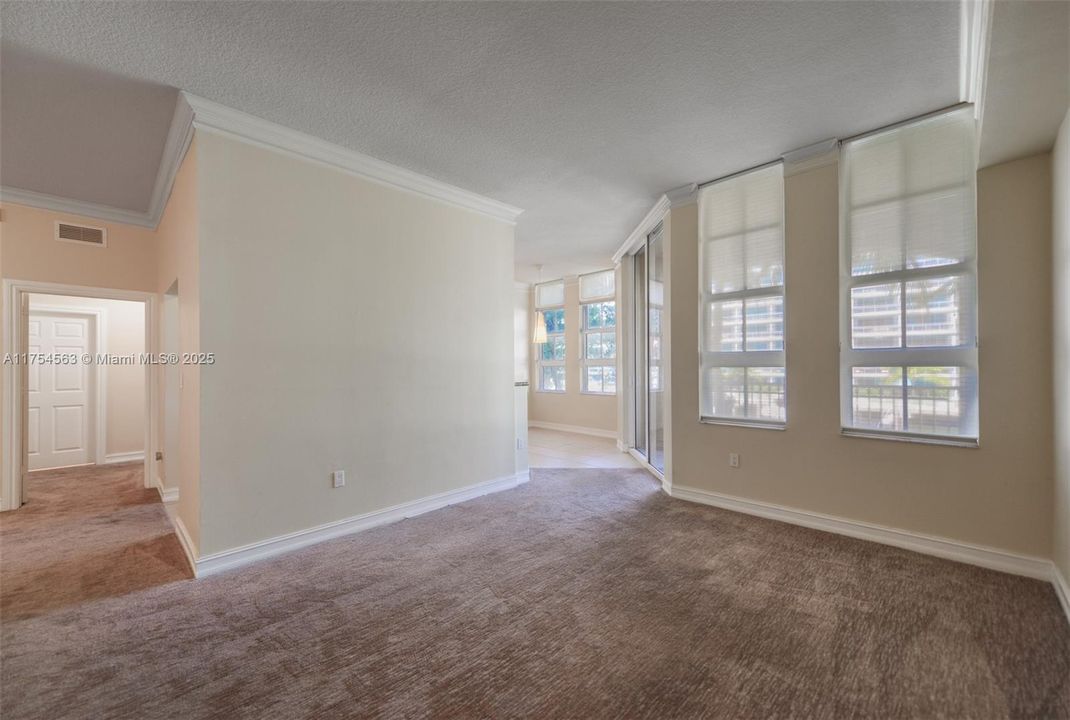 Vendido Recientemente: $350,000 (1 camas, 1 baños, 968 Pies cuadrados)