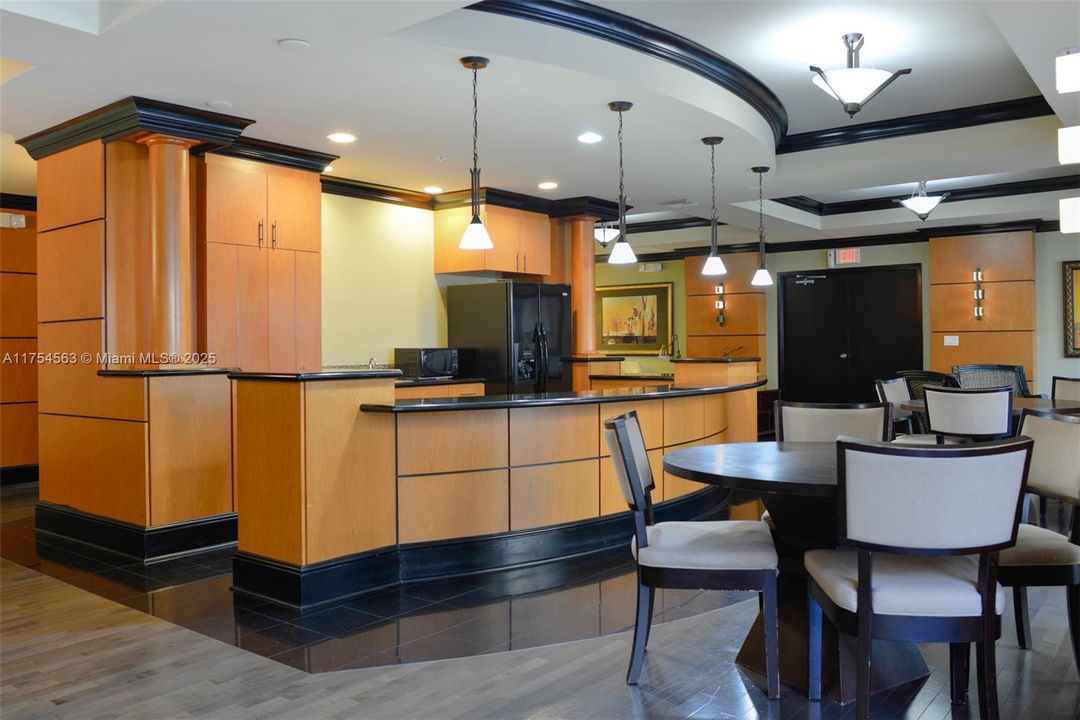 Vendido Recientemente: $350,000 (1 camas, 1 baños, 968 Pies cuadrados)