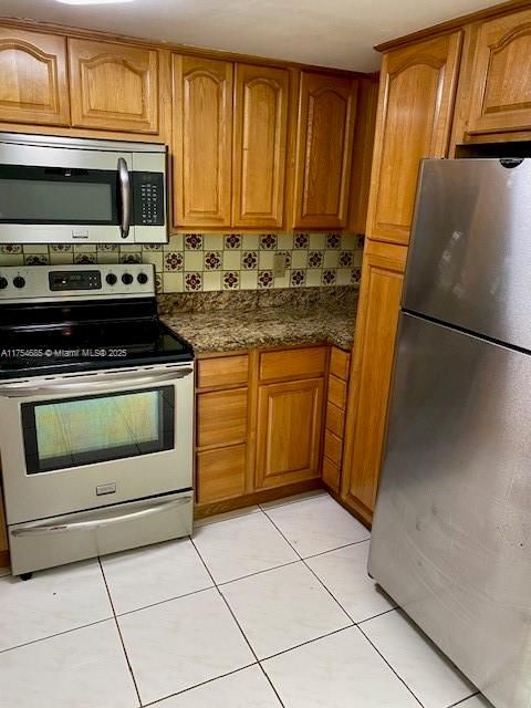 Recently Rented: $2,350 (2 beds, 2 baths, 1110 Square Feet)