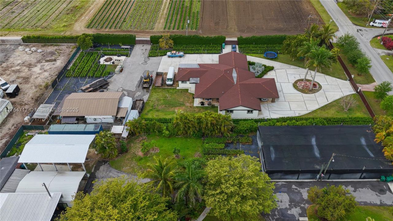 待售: $1,650,000 (4 贝兹, 3 浴室, 2474 平方英尺)