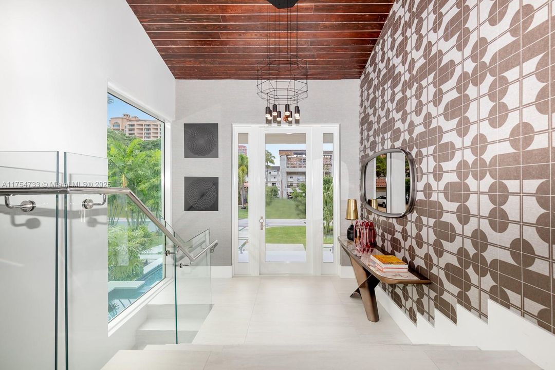 For Sale: $11,900,000 (6 beds, 5 baths, 5305 Square Feet)