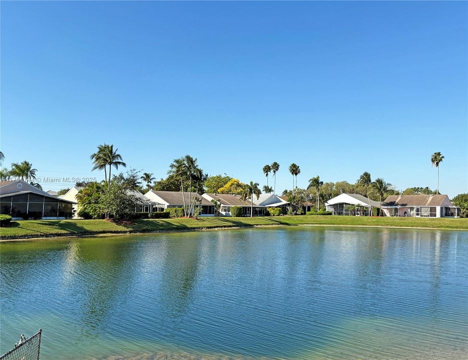 Recently Sold: $405,000 (3 beds, 2 baths, 1548 Square Feet)