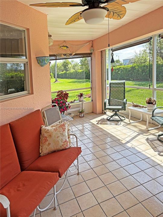 Recently Sold: $405,000 (3 beds, 2 baths, 1548 Square Feet)