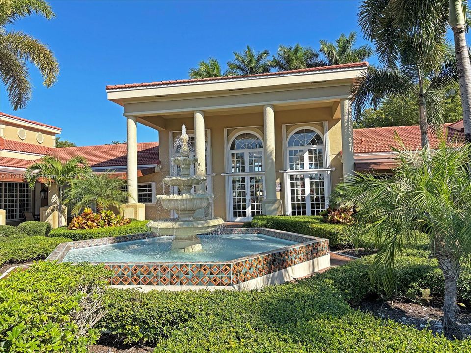 Recently Sold: $405,000 (3 beds, 2 baths, 1548 Square Feet)