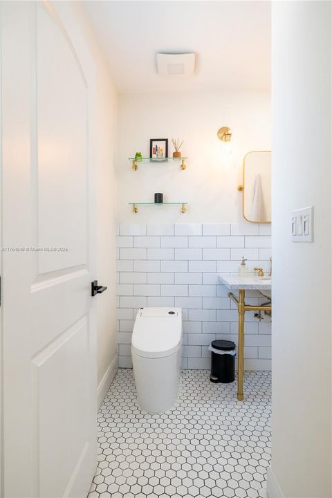 Recently Sold: $419,000 (3 beds, 2 baths, 1136 Square Feet)