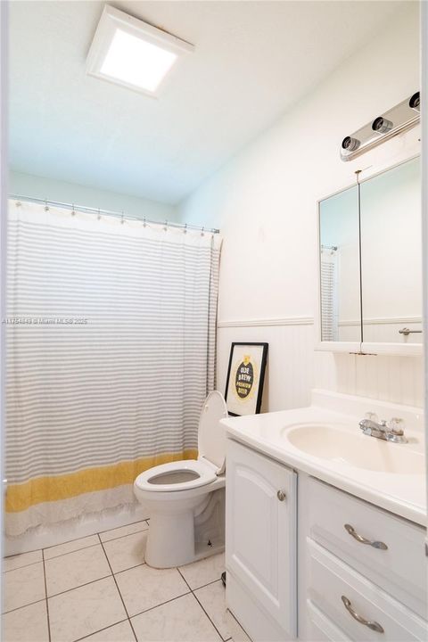 Recently Sold: $419,000 (3 beds, 2 baths, 1136 Square Feet)