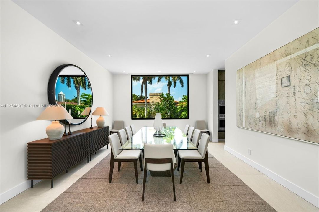 Activo con contrato: $7,950,000 (6 camas, 6 baños, 5331 Pies cuadrados)